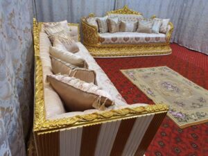 Alexandra Classic Salon