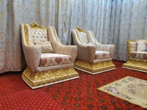 Alexandra Classic Salon