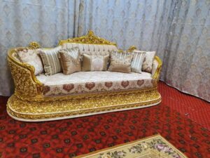 Alexandra Classic Salon