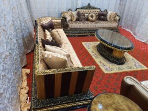 Alexandra Classic Salon