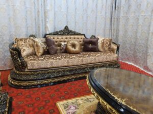 Alexandra Classic Salon