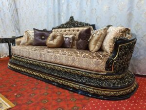 Alexandra Classic Salon