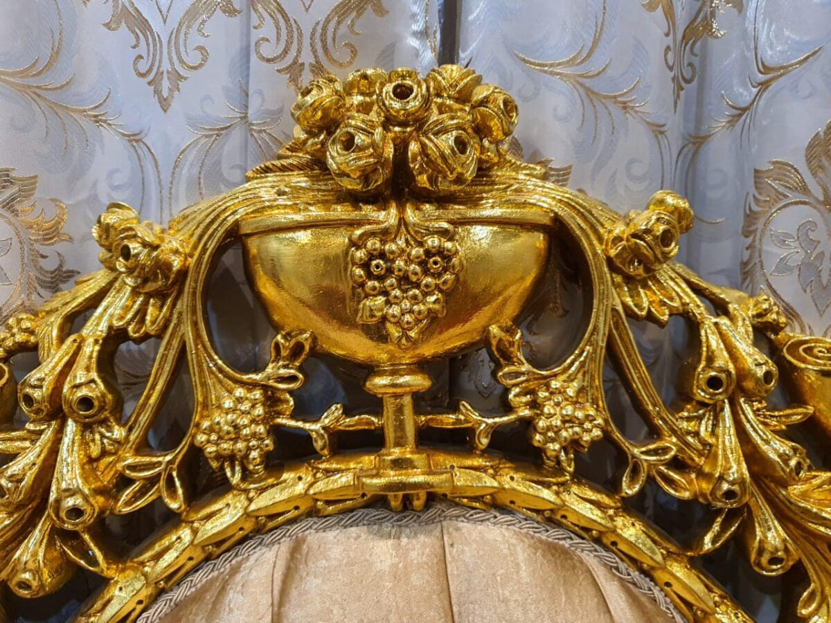 Andalusian Royal Salon