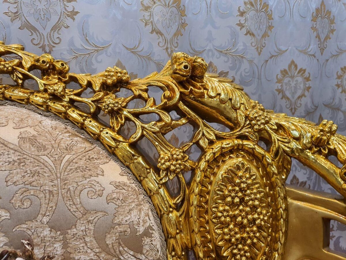 Andalusian Royal Salon