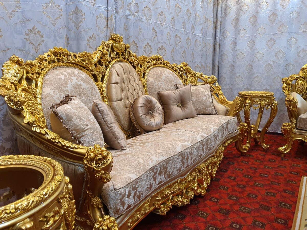 Andalusian Royal Salon