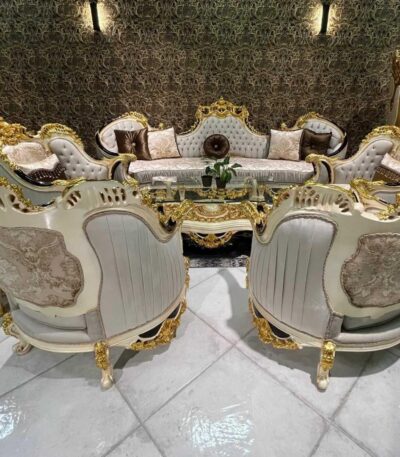 Renaissance Regal Salon