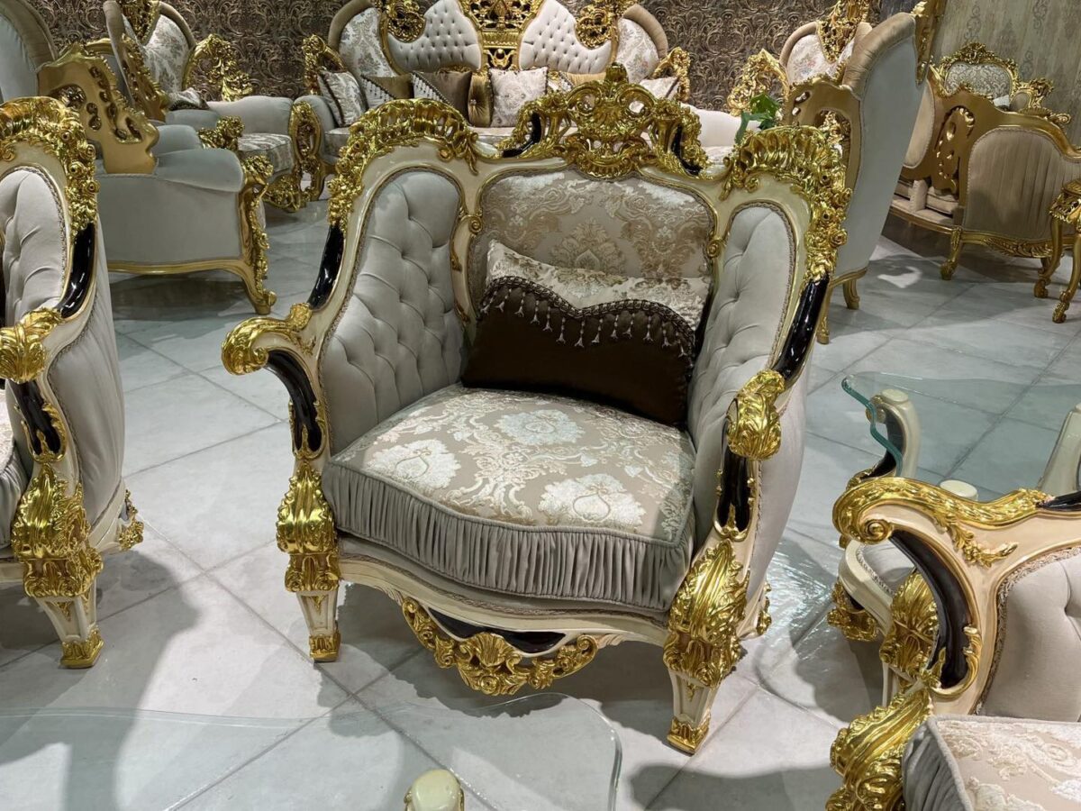 Renaissance Regal Salon